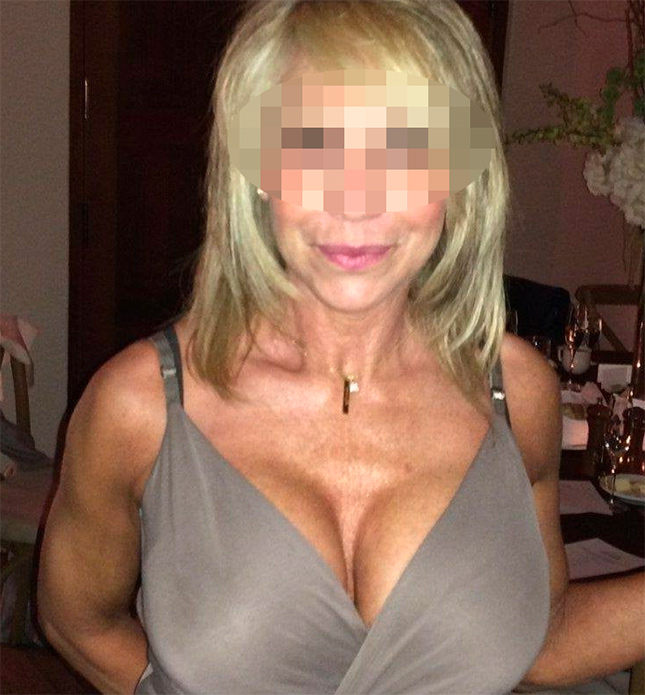 Plan cul avec une nymphomane cougar